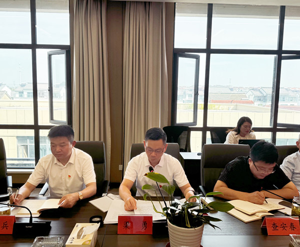 高郵鴨集團(tuán)黨支部召開第三季度黨員代表大會(huì) (3)_副本.jpg